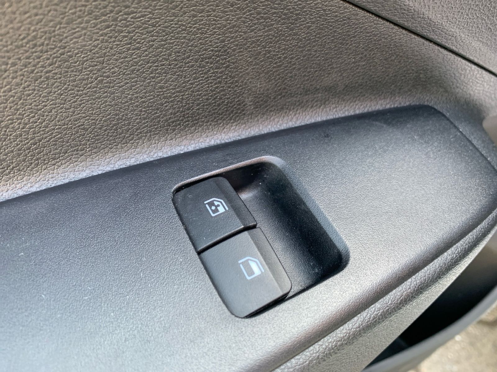 Fahrzeugabbildung Hyundai i10 1.0 Select Navi Kamera Allwetter