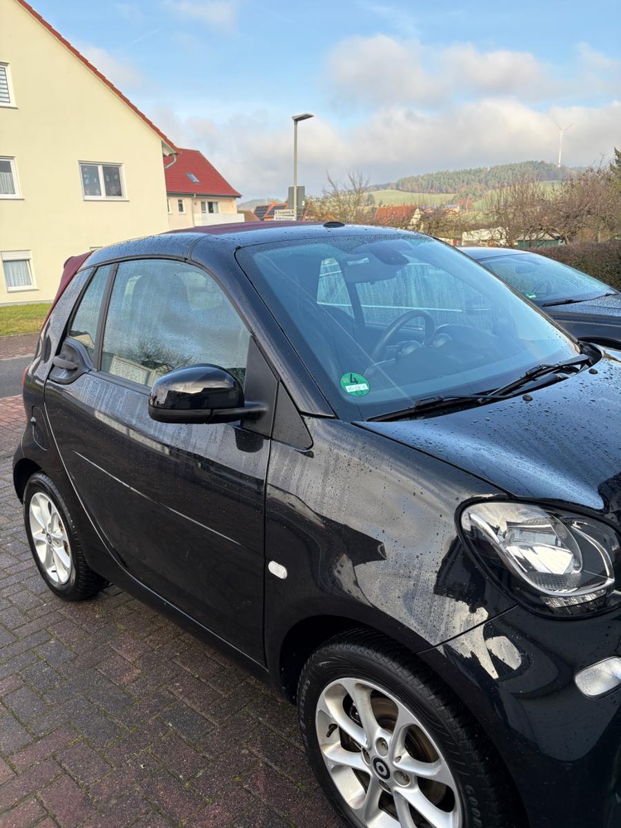 Smart ForTwo Cabrio 0.9 66kW -1. Hand 