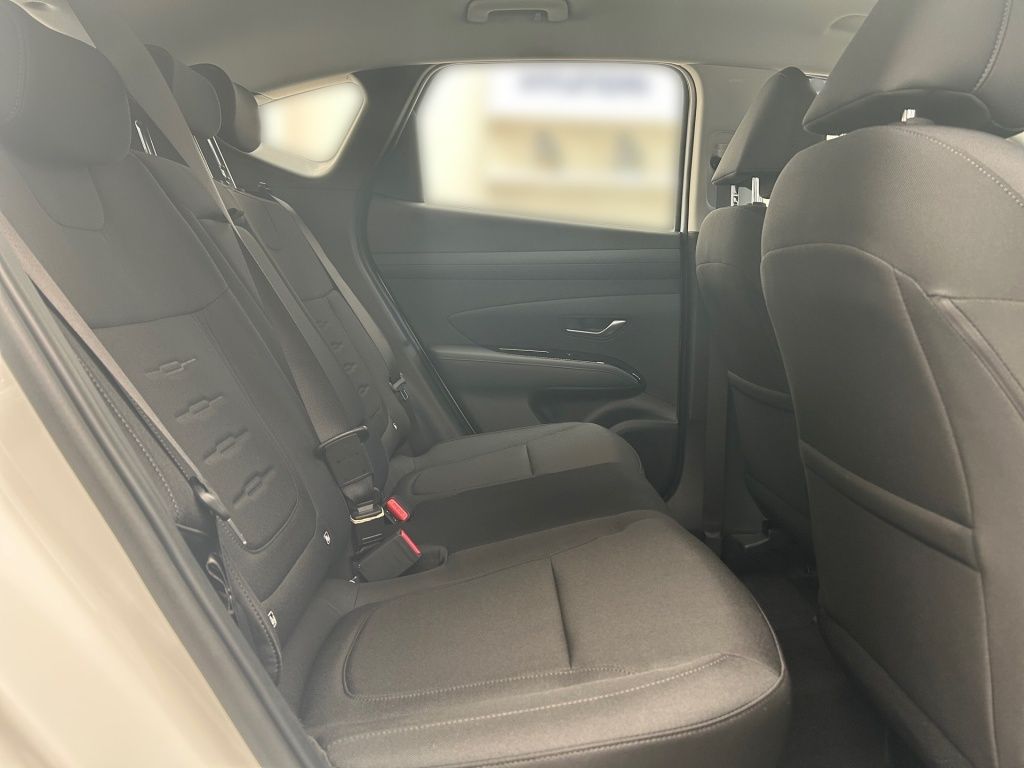 Fahrzeugabbildung Hyundai TUCSON 1.6 T-GDI 2WD 6-MT Select 2xKlima KlimaA