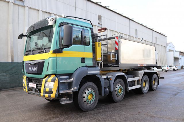 MAN TGS35.400 E6 8x4 Pritarder Hiab Reifen 14/16mm