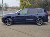 BMW X5 x30d M Sport HUD PanoD.Standh.Soft P-Prof 21" - BMW X5 mit Diesel-Antrieb: Geländewagen