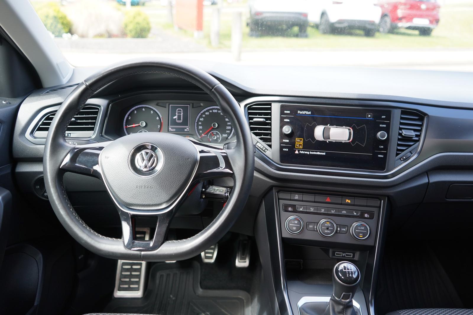 Volkswagen T-Roc 1.0 Basis Sitzheizung Klimaaut. DAB PDC, миниатюра 13