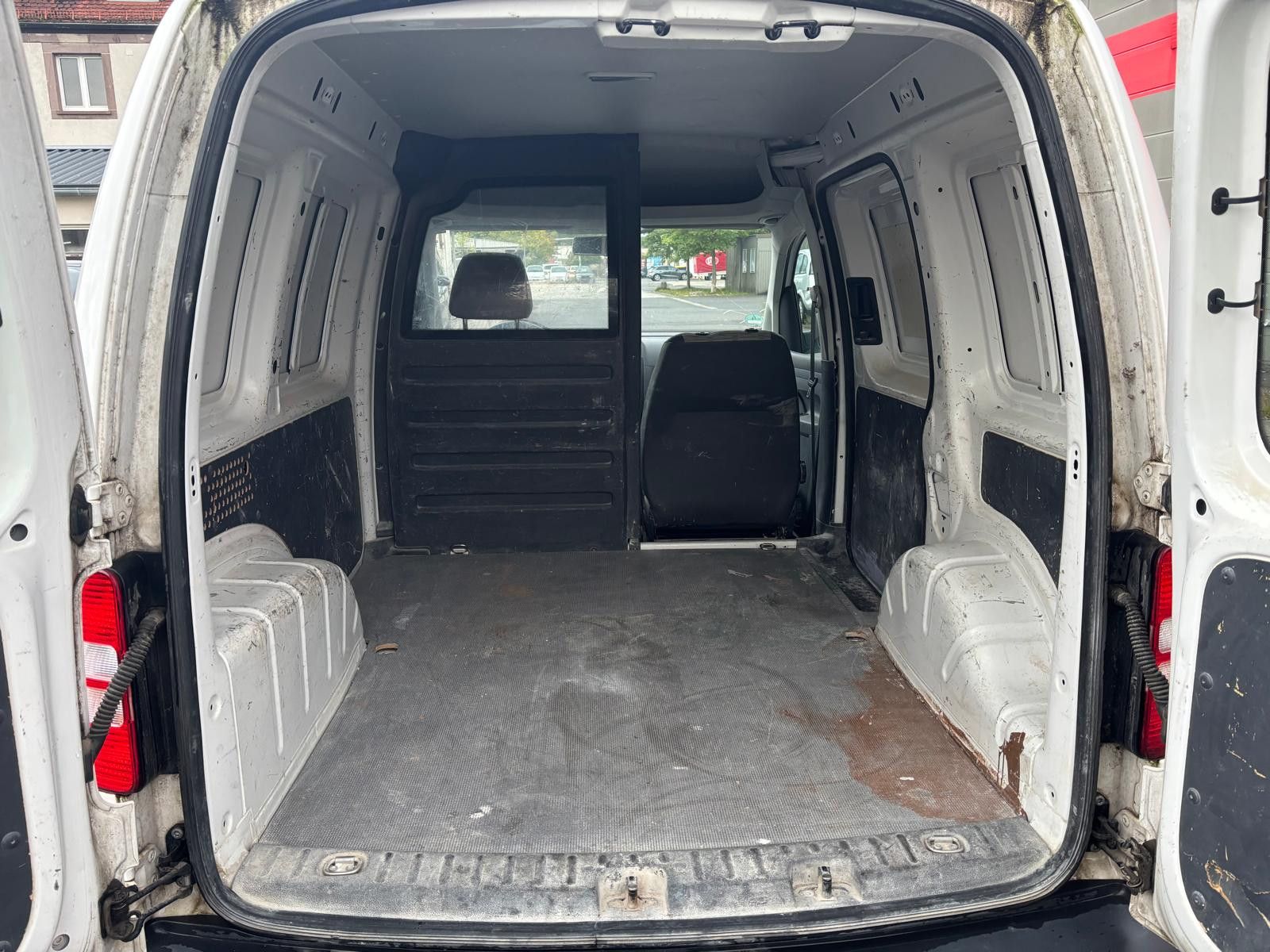 Fahrzeugabbildung Volkswagen Caddy 1.6 TDI Kasten EcoProfi-KLIMA-AHK-BC-FZV-