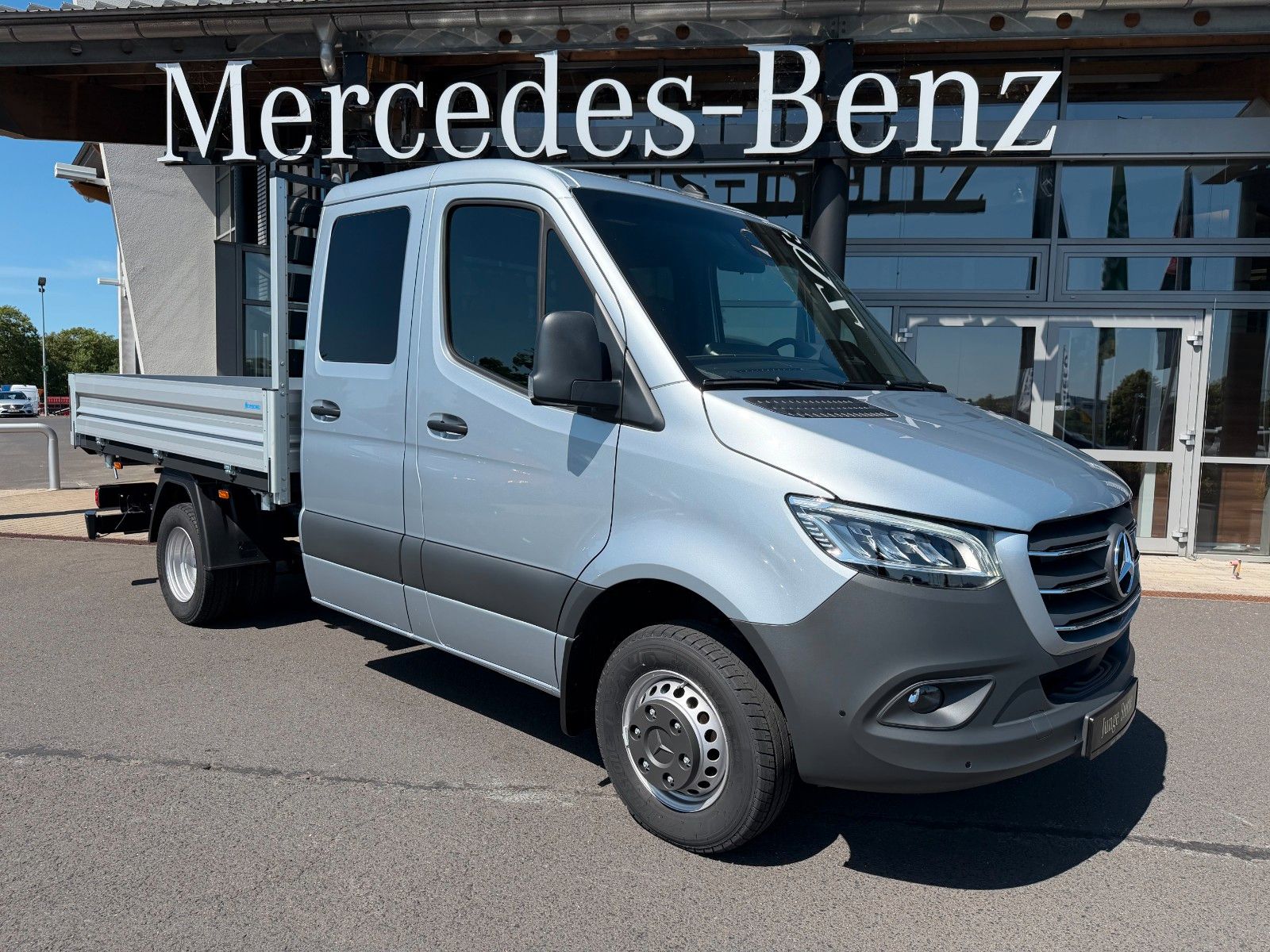 Fahrzeugabbildung Mercedes-Benz Sprinter 519 CDI DoKa Henschel 3-S-Kipper