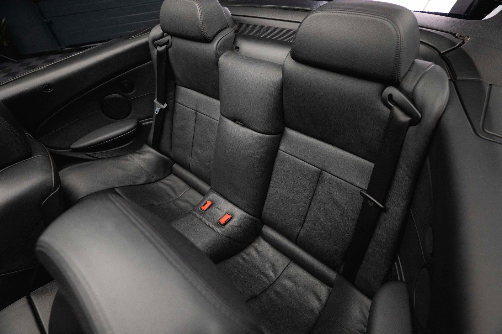 Fahrzeugabbildung BMW M6 Cabrio 5.0 V10 SMG Carbon *Head Up*Bi-Xenon*