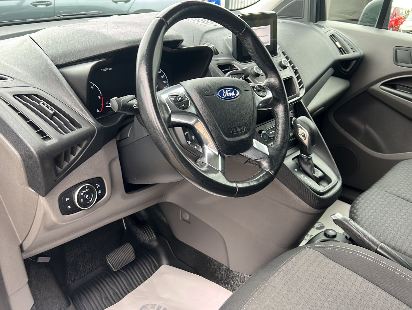 Fahrzeugabbildung Ford Transit Connect 200 L1S&S Trend