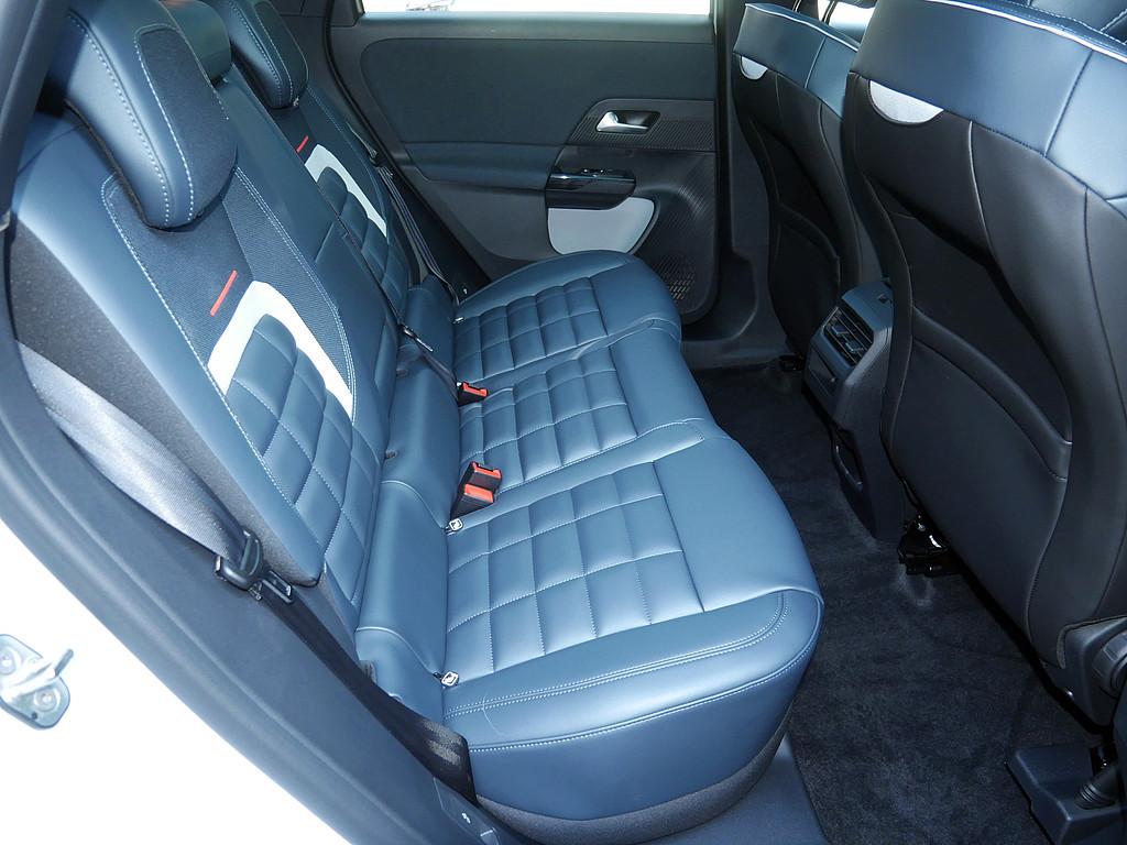 Citroën C5 Aircross Hybrid 145 MAX SHZ ACC LED PANO 360°