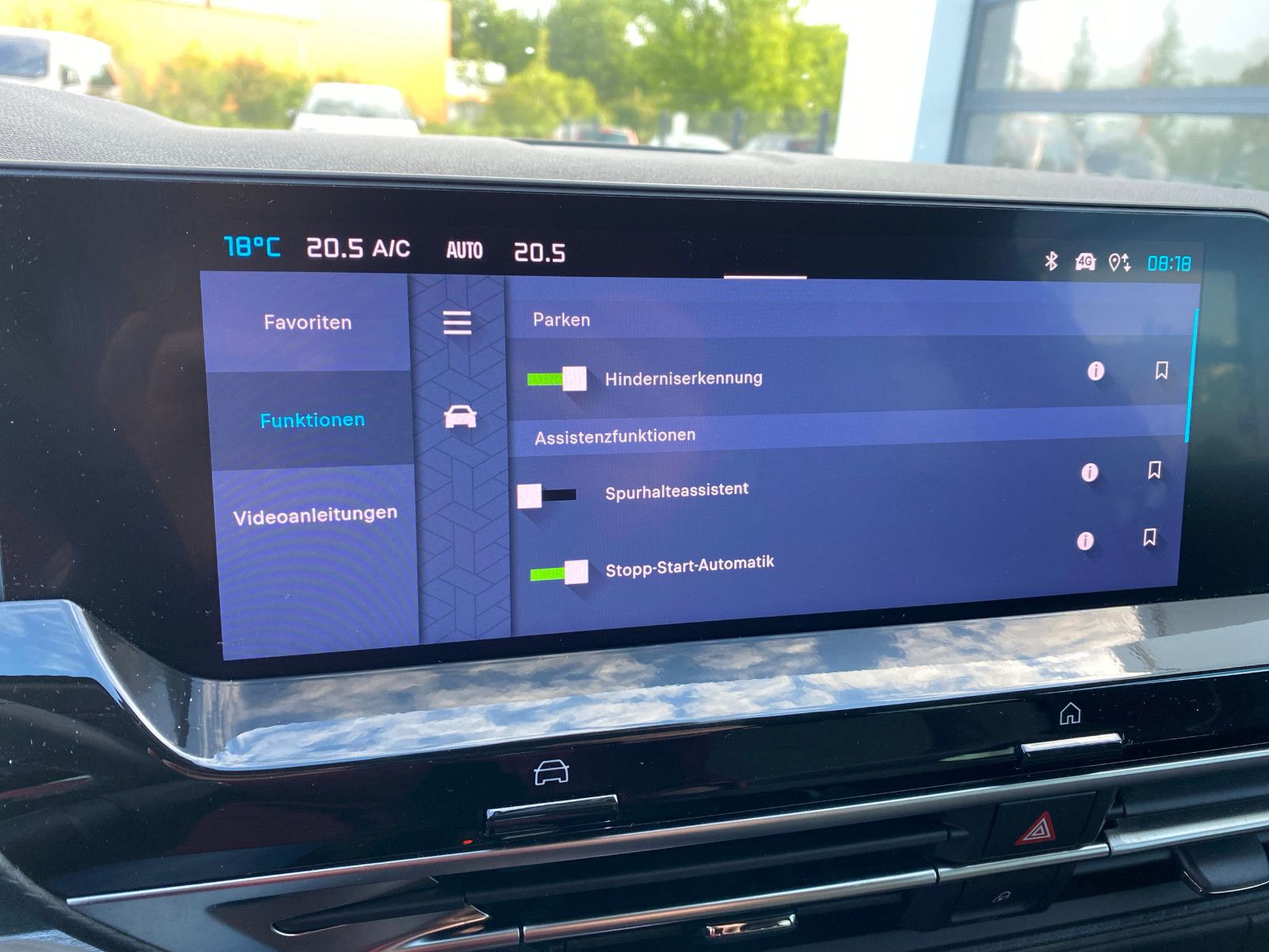 Fahrzeugabbildung Citroën C5 X 130 Automatik FEEL PACK *ACC*Navi*19Zoll*