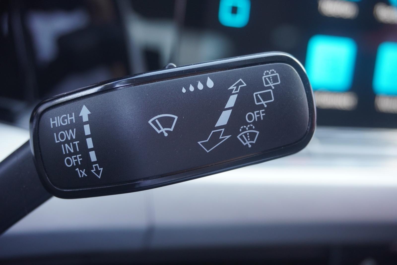 Volkswagen Golf VIII Variant 1.0 Life LED Navi ACC PDC DAB, миниатюра 28