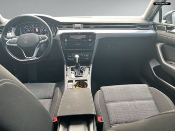 Volkswagen Passat Variant - 8
