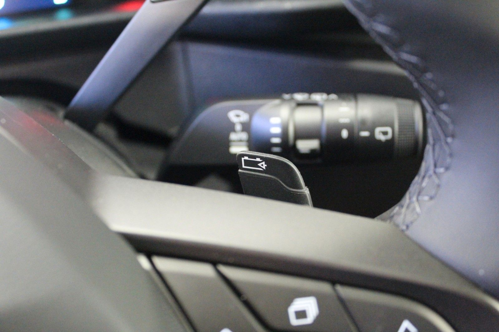 Fahrzeugabbildung Renault Twingo E-Tech 80 Urban Range *Vollausstattung*