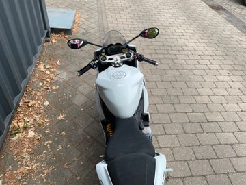 Ducati Panigale V2 *sofort verfügbar*