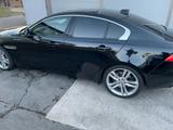 Jaguar XE 25t 250PS Pure Automatik Pure - Jaguar XE Gebrauchtwagen