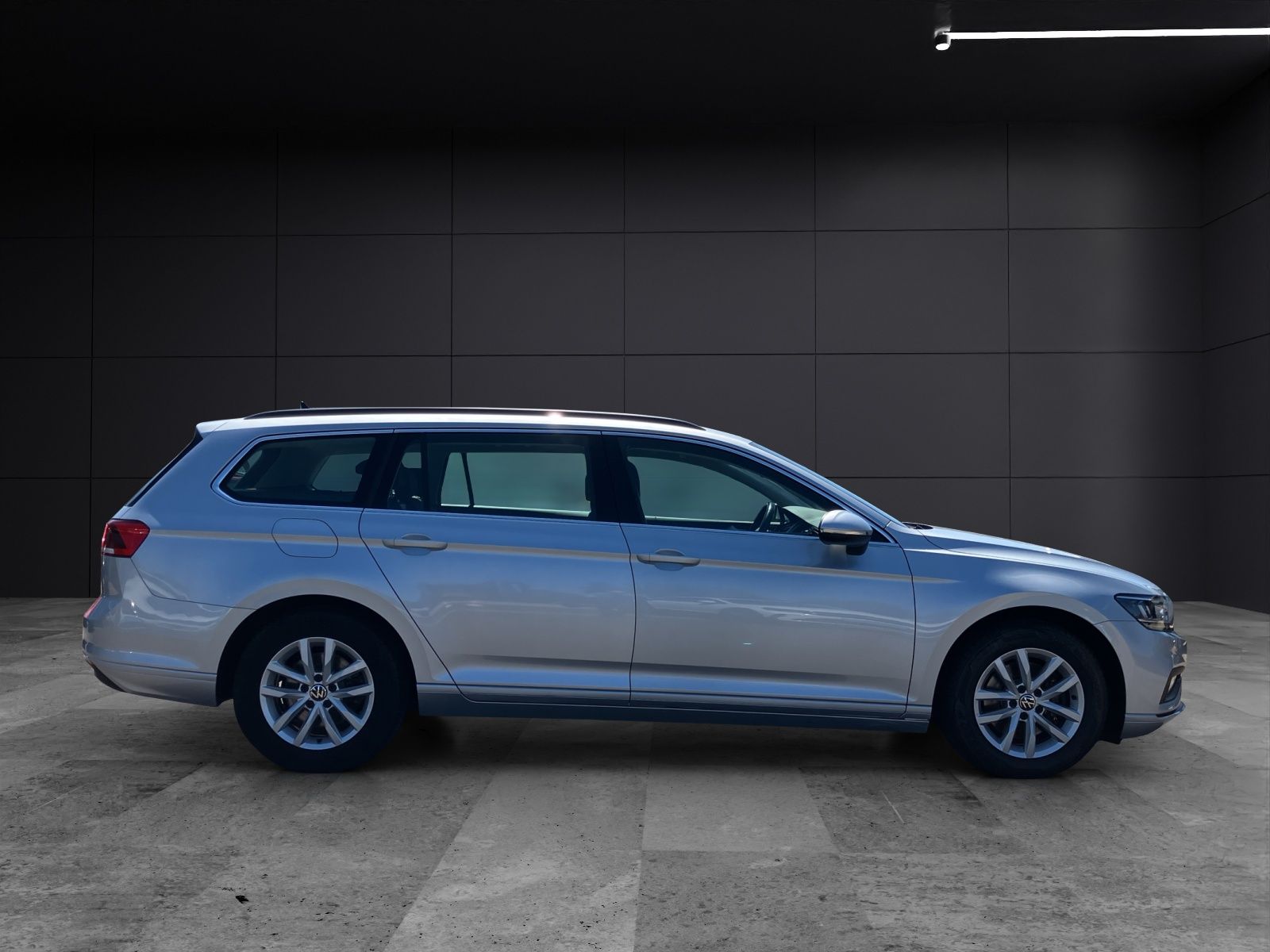 Fahrzeugabbildung Volkswagen Passat Variant TDI Business DSG LED AHK Navi ACC
