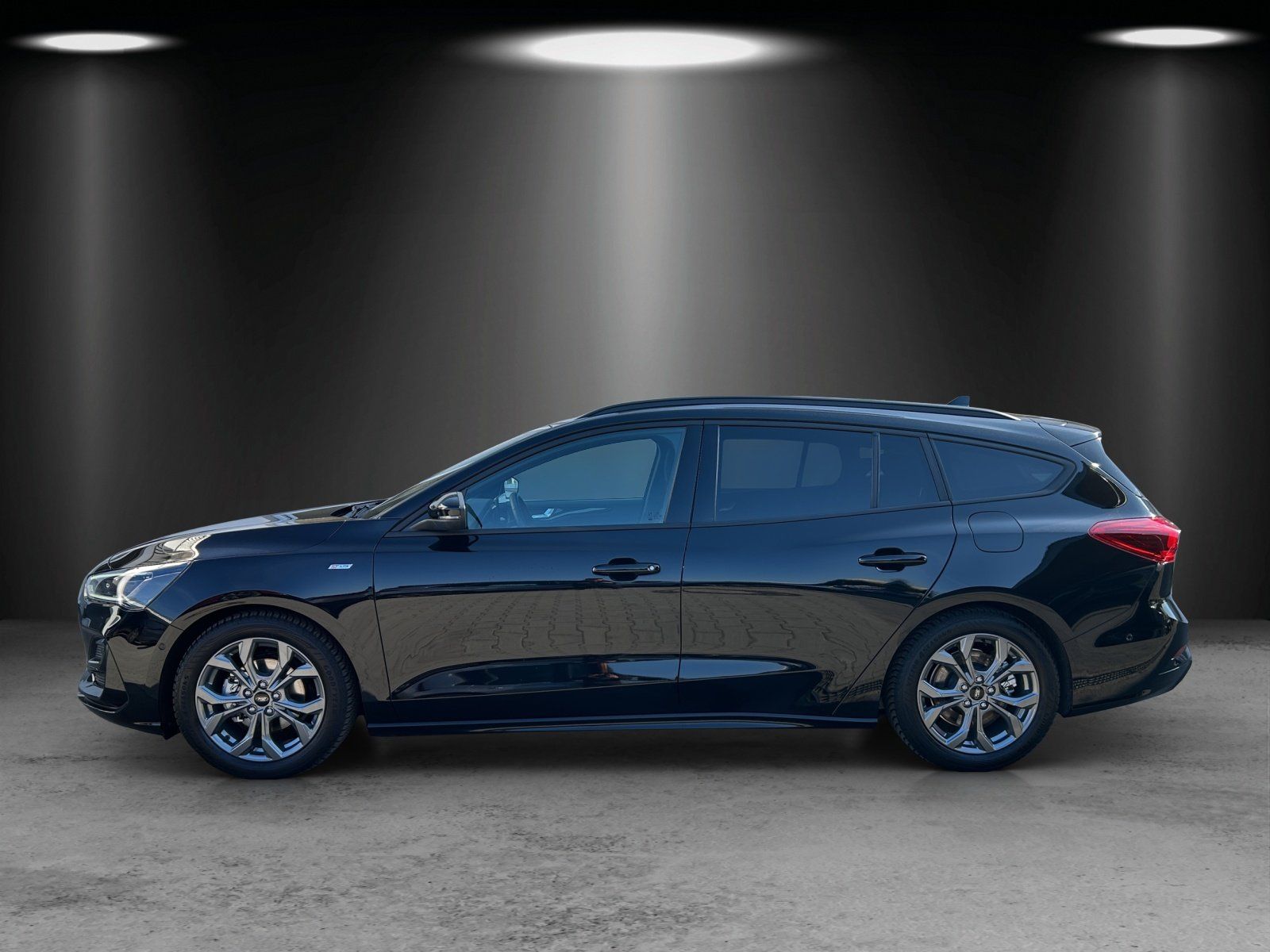 Fahrzeugabbildung Ford Focus 1.5 EcoBlue ST-Line X Aut./LED/ACC/CAM/AHK