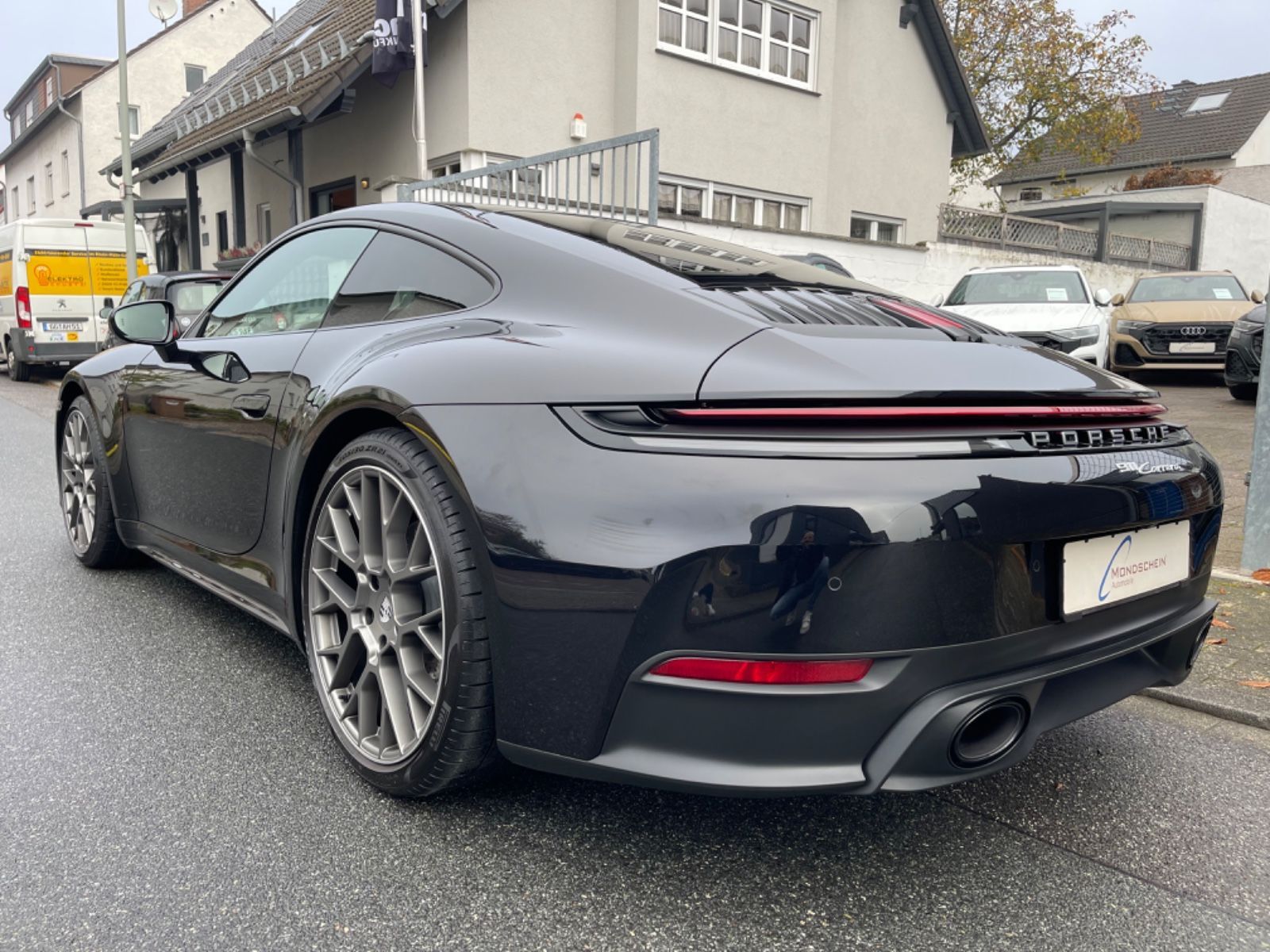 Fahrzeugabbildung Porsche 992 911 Carrera Coupé Facelift |Bose|ACC|PASM|