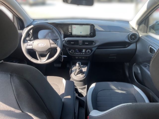 Fahrzeugabbildung Hyundai i10 Trend 1.0 A/T (MY25) Komfortpaket Navi Klima