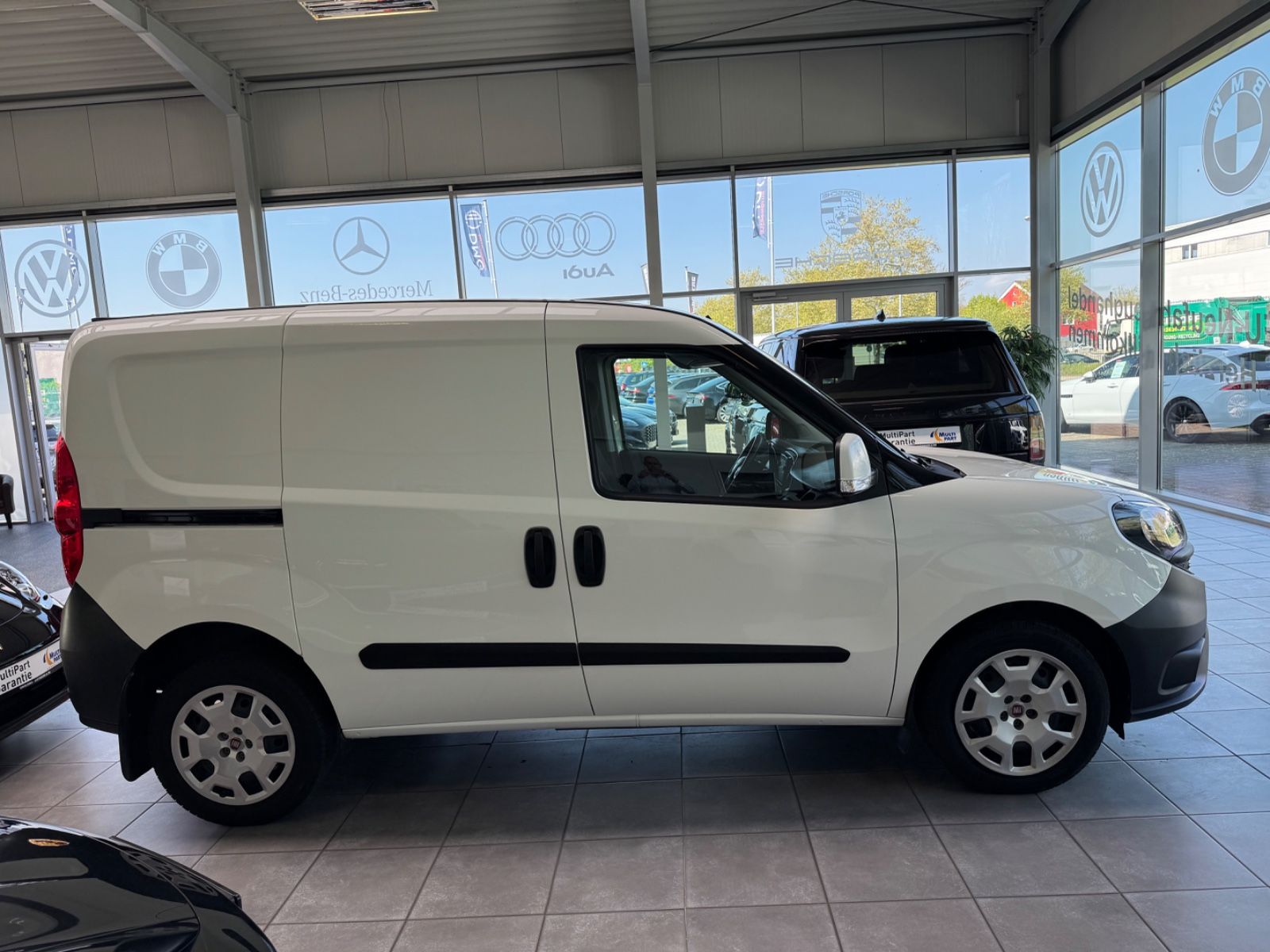 Fahrzeugabbildung Fiat Doblò SX Kasten