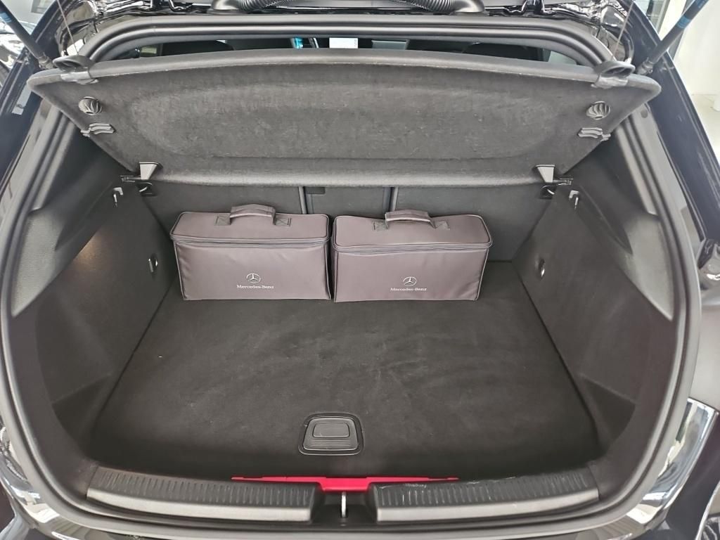 Fahrzeugabbildung Mercedes-Benz A 250 e AMG Night ACC Navi LED SHZ Sport KAM DAB