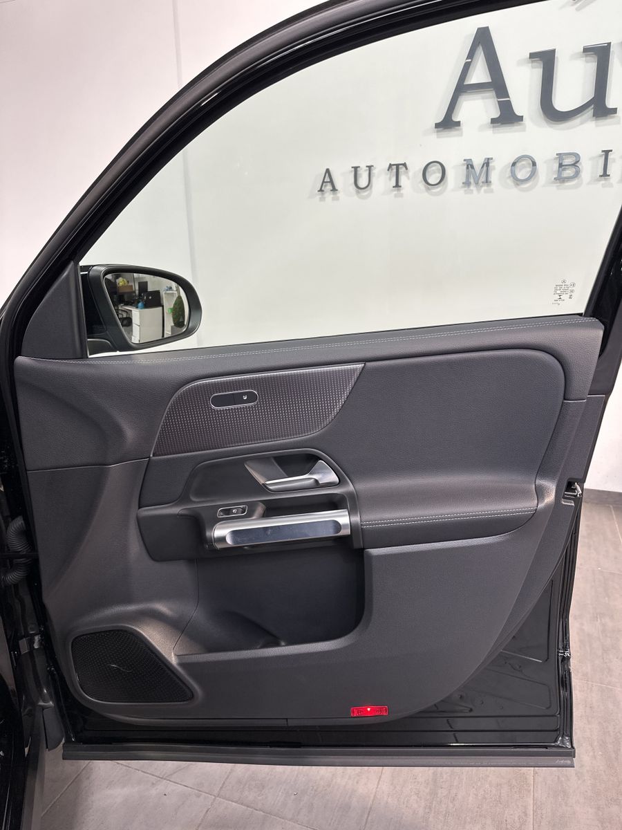 Fahrzeugabbildung Mercedes-Benz EQB 250 Progressive NAV+LED+KAMERA+PANO+VCOCKPIT