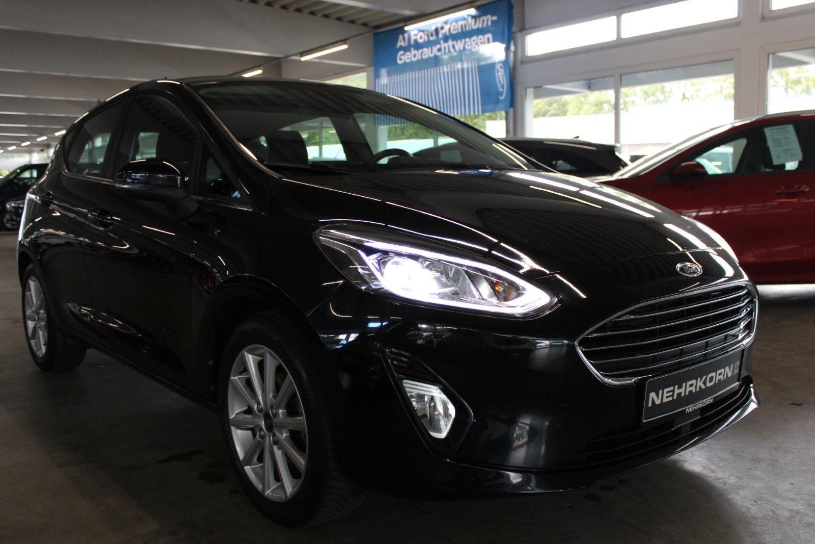 Fahrzeugabbildung Ford Fiesta Titanium LED KLIMA Allwetter PDC WinterP.