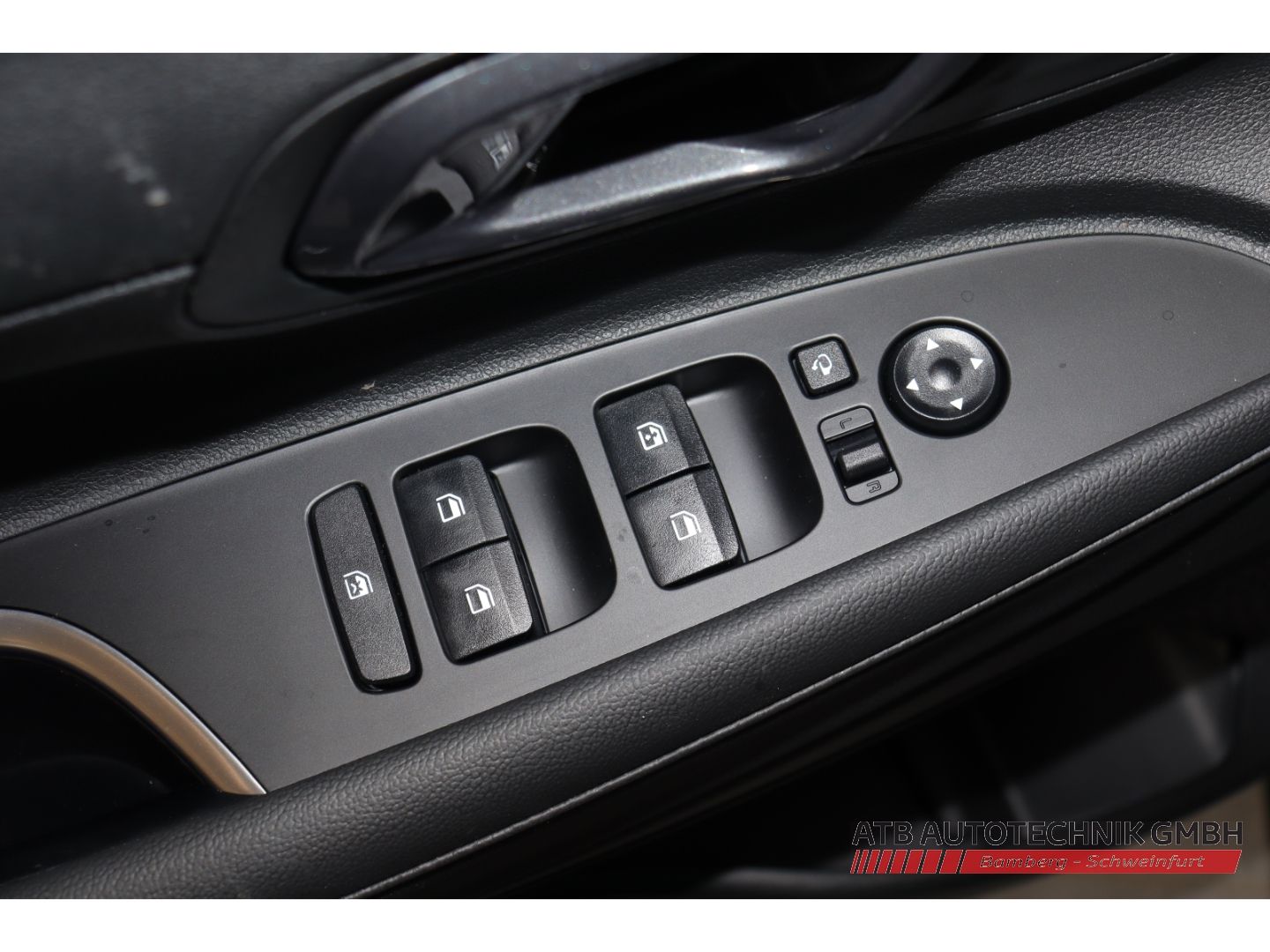 Fahrzeugabbildung Hyundai i20 Trend (MY26+ICC) 1.0 T-GDI 90 PS 7-DCT 2WD