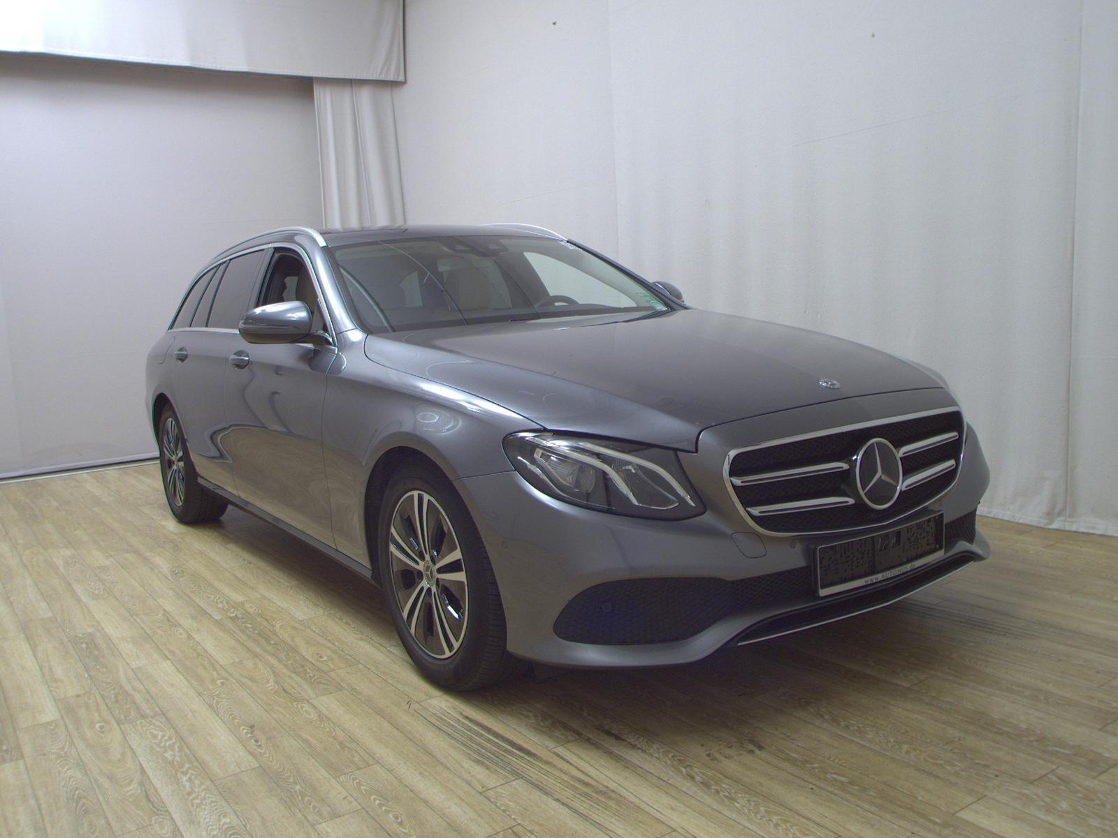 Mercedes-Benz E 200 T d Avantgarde Navi LED Widescreen Distr.+