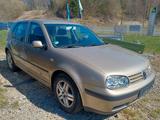 Volkswagen Golf IV 1.4, 5-türig, Vierzylinder-Motor - Volkswagen Golf aus 2001: Iv