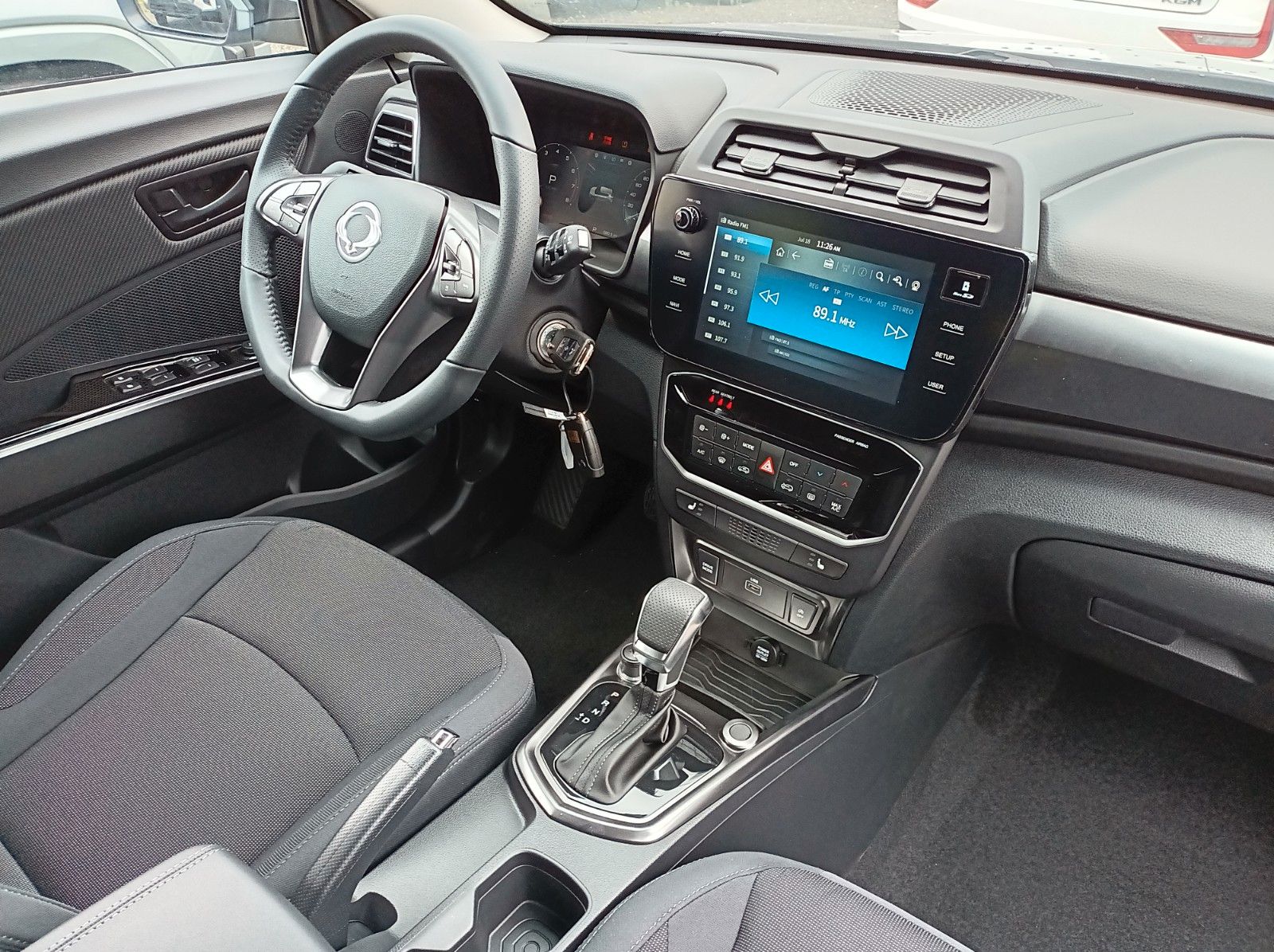 Fahrzeugabbildung KGM TIVOLI 1.5 NOMAD+AUTOMATIK+LM FELGEN+ANDROID++++