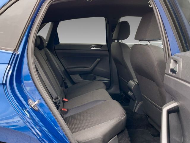 Fahrzeugabbildung Volkswagen Polo United KAMERA SITZH. NAVI KEYLESS APP-CON 1