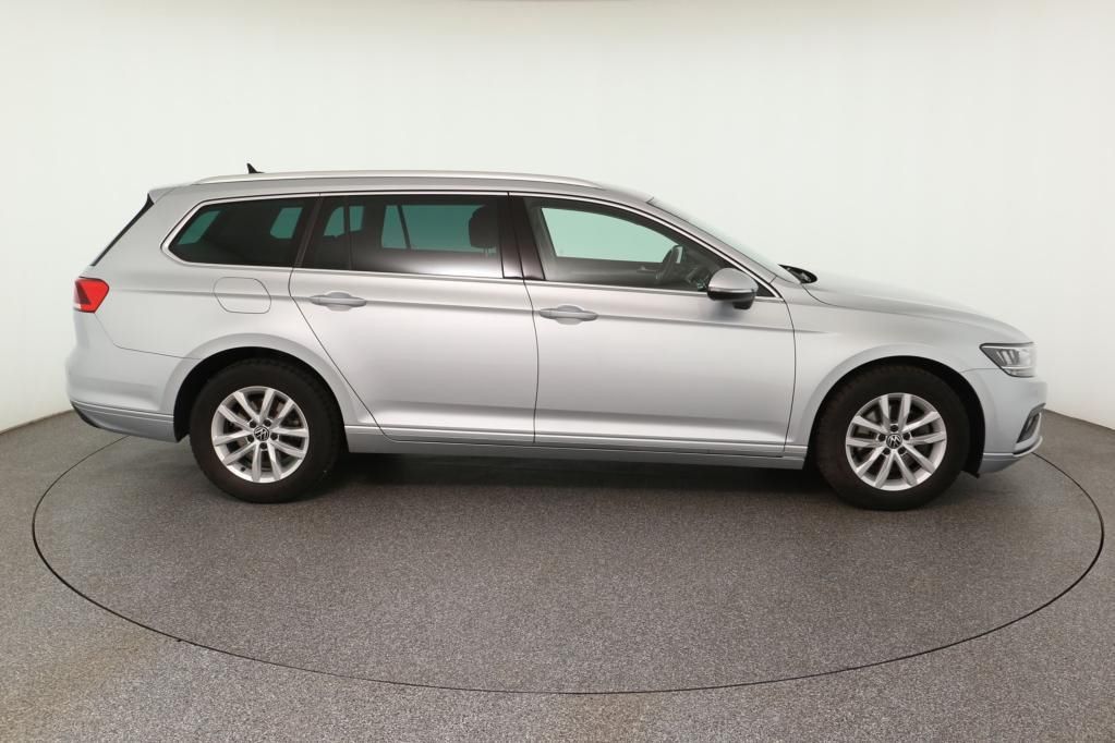 Volkswagen Passat Variant Business 2.0 TDI SCR Tempo*PDC*SH