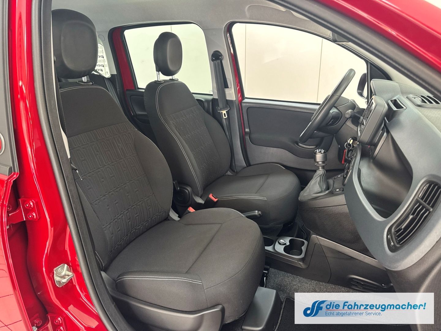 Fahrzeugabbildung Fiat Pandina Hybrid Icon Tempomat Digitales Cockpit D