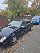 Mercedes-Benz mercedes benz  E240  blaue - Mercedes-Benz E 240 in Hannover