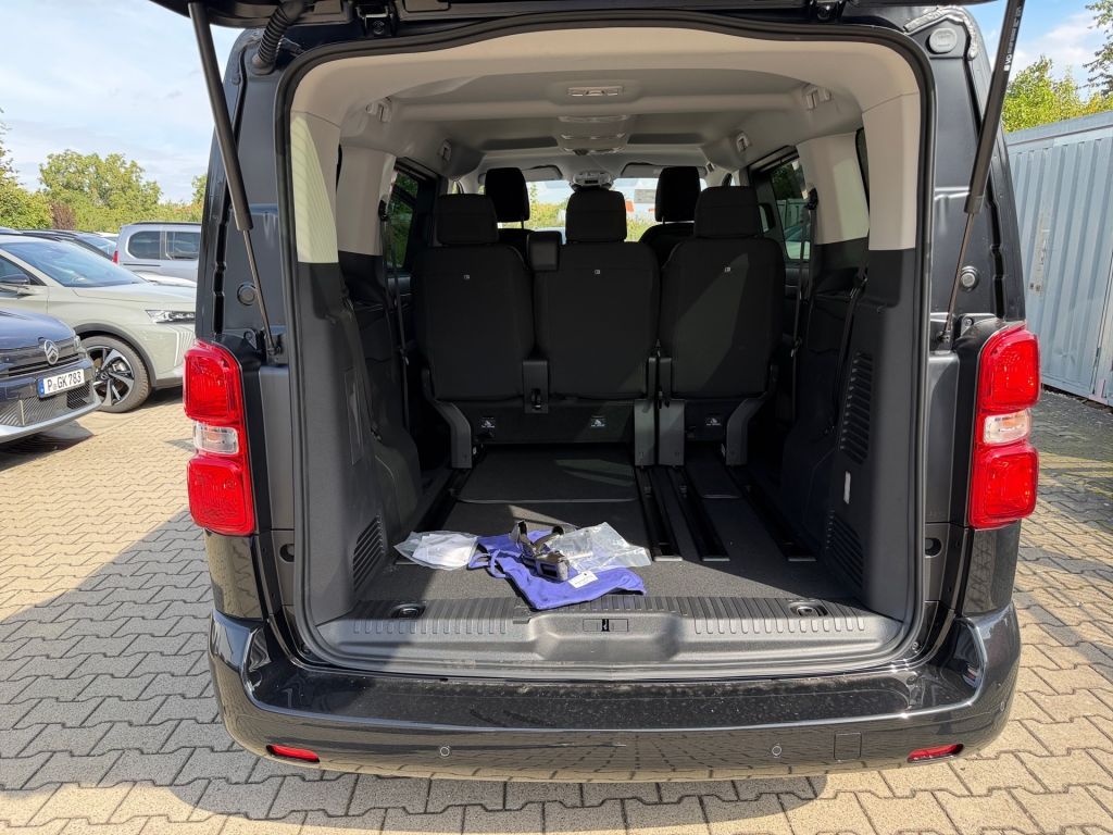 Fahrzeugabbildung Citroën Spacetourer M Diesel 180 Autm. Plus