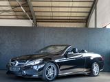 Mercedes-Benz E 200 Cabrio*AMG*NAVI*MASSAGE*LEDER*KLIMA* - Mercedes-Benz E-Klasse Gebrauchtwagen