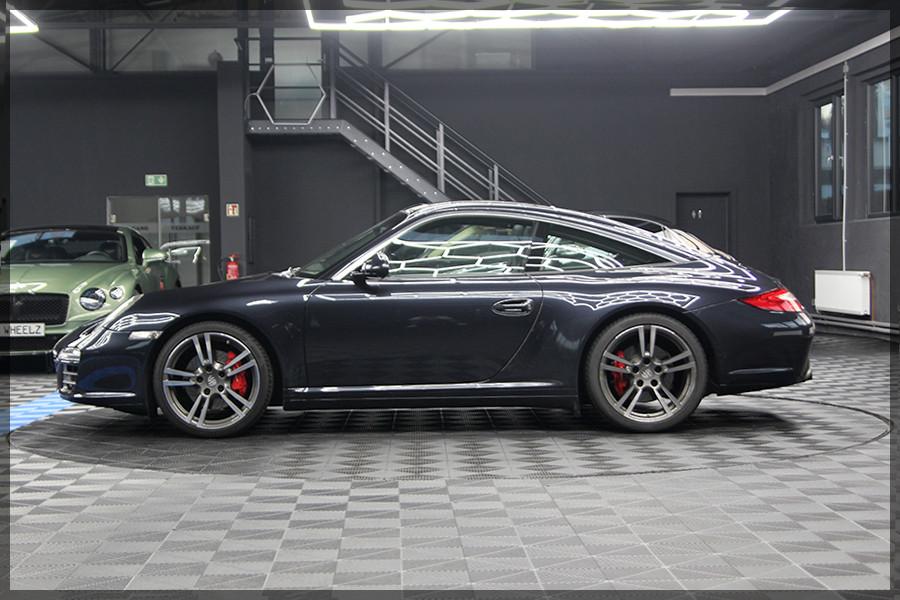 Porsche 997 Targa 4S PDC / PANO / NAVI / SCHECKHEFT
