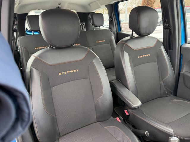 Dacia Lodgy Stepway Celebration