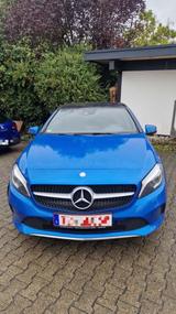 Mercedes-Benz A 220 - blaue Mercedes-Benz A 220