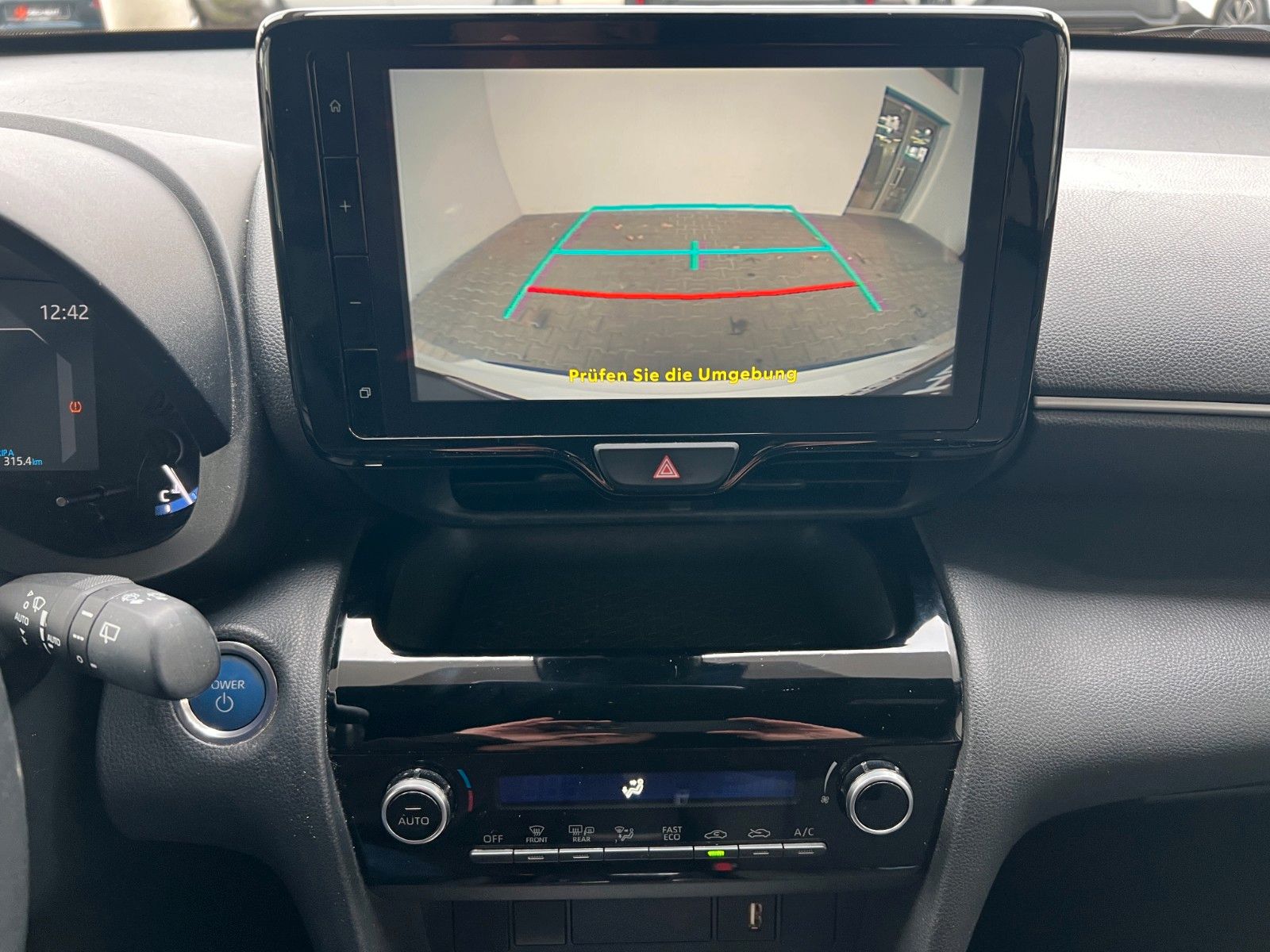 Fahrzeugabbildung Toyota Yaris Cross 1.5 Hybrid NAVI RFKAM