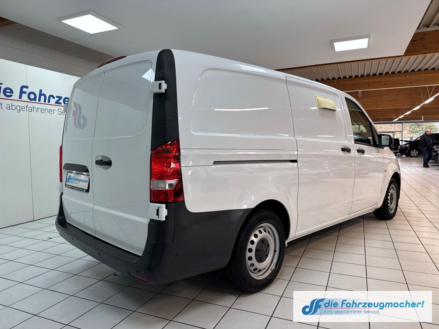 Fahrzeugabbildung Mercedes-Benz Vito Kasten 114 CDI BT RWD lang  Parklenkass. Te