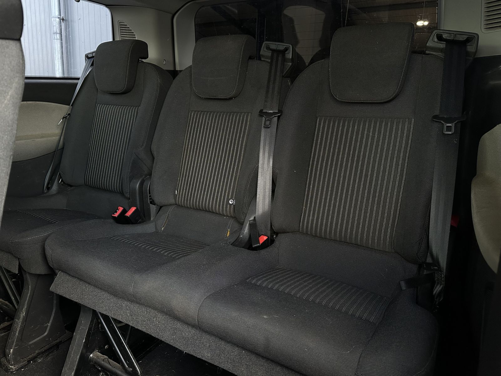 Fahrzeugabbildung Ford Tourneo Custom 300 L1 SHZ+PP+AHK+SH+BLUETOOTH+TE