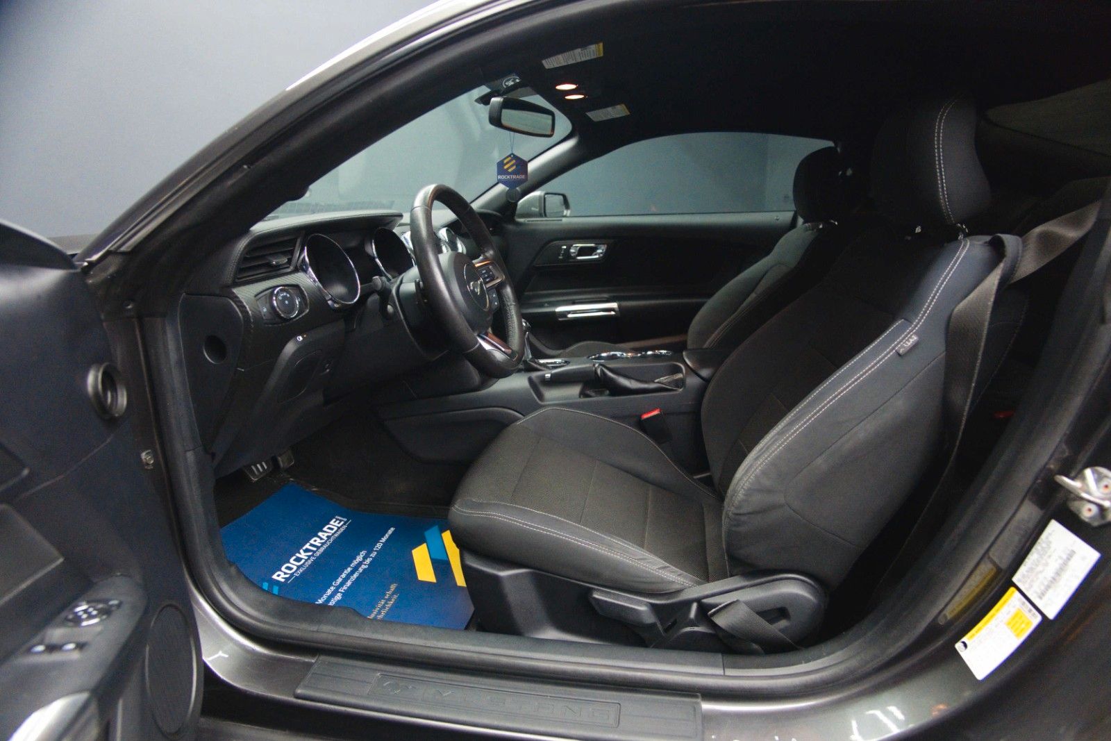Fahrzeugabbildung Ford Mustang 3.7 V6 GT Coupe 19Zoll | Xenon | Kamera