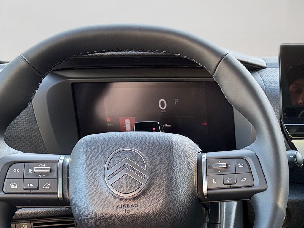 Fahrzeugabbildung Citroën C4 Hybrid 145 MAX Neuwagen*Schiebedach*Winter-P.