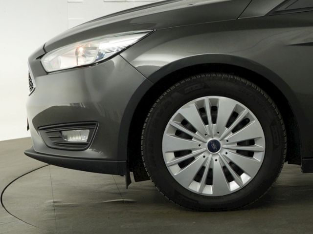 Focus TURNIER BUSINESS+NAVI+SITZHEIZUNG+PARKPILO