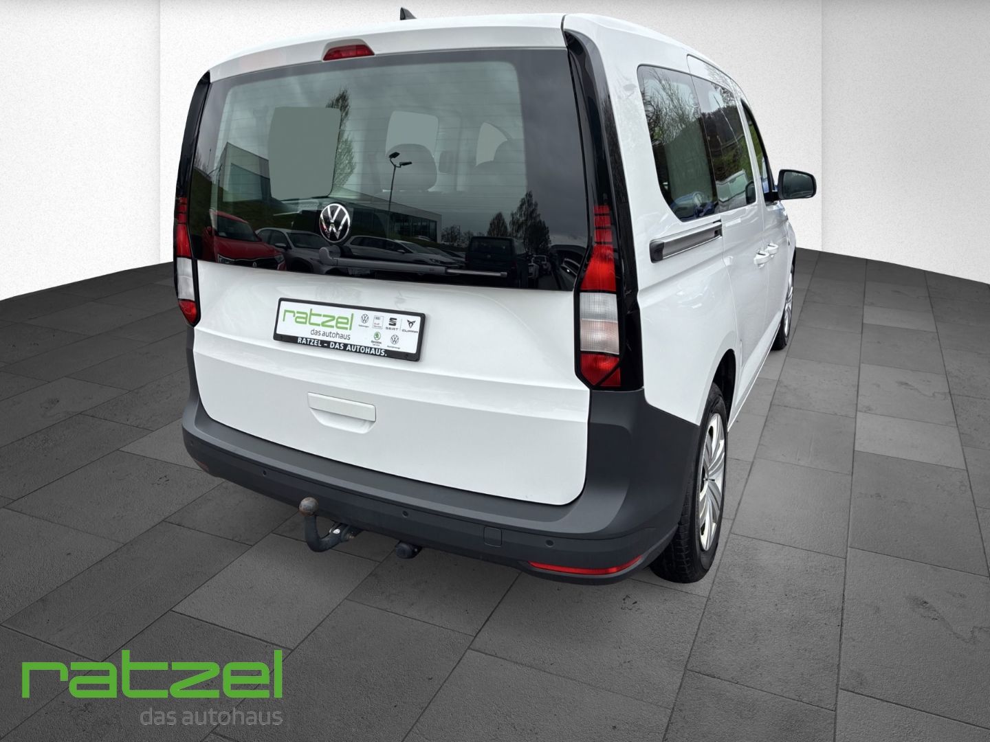Fahrzeugabbildung Volkswagen Caddy 1.5 TSI 7-Sitzer AHK DAB Spurhalteass. Not
