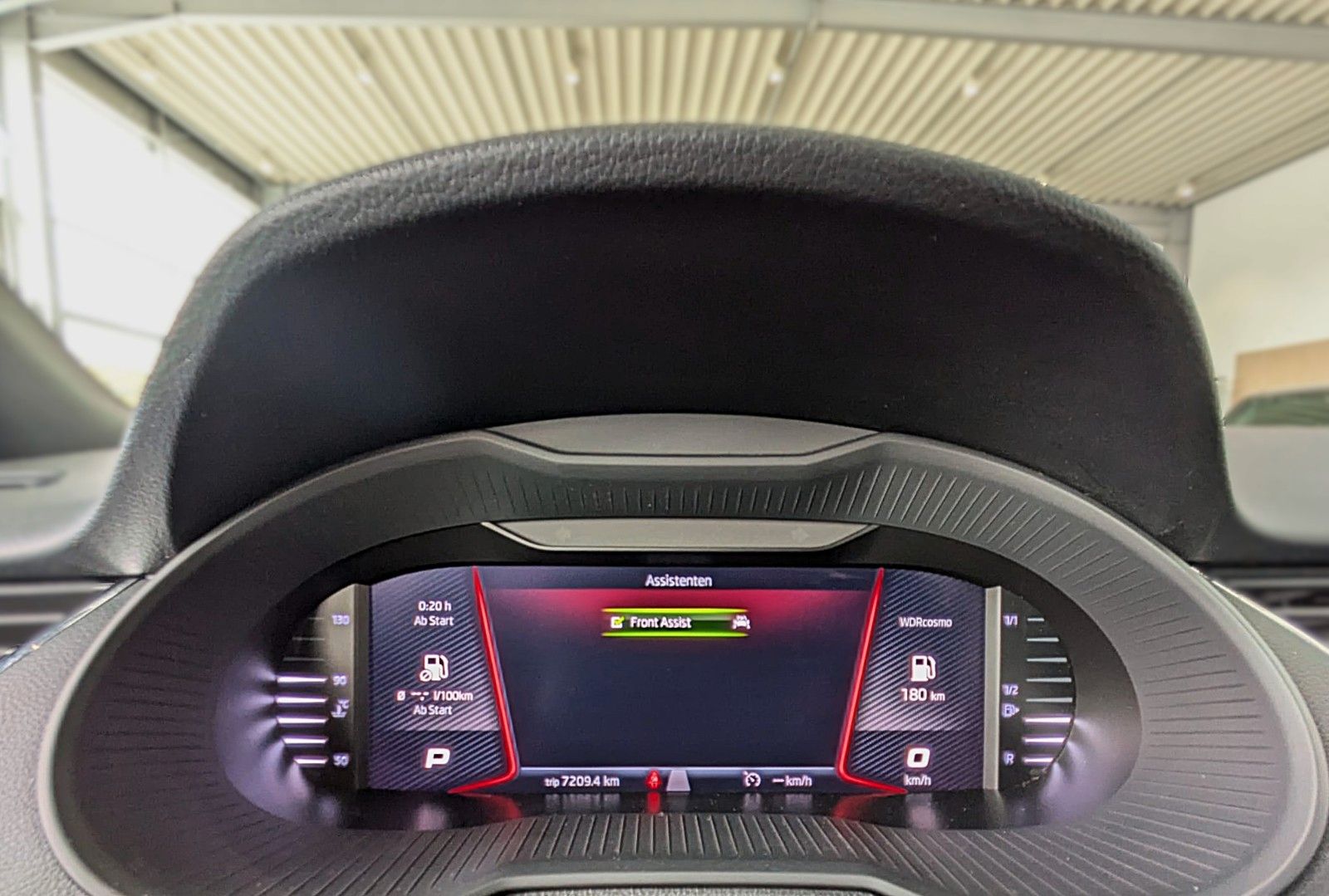 Fahrzeugabbildung SKODA Octavia RS DSG PANO ACC LED VIRTUAL CAM CARPLAY