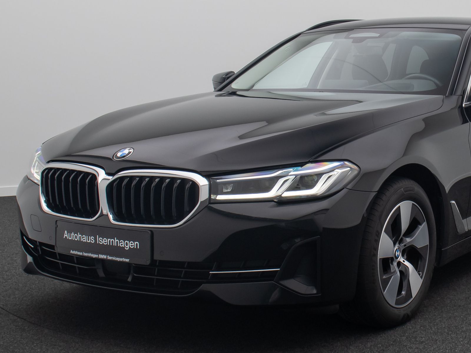 Fahrzeugabbildung BMW 520d xD Laser ACC HUD DAB Kamera DisplKey Alarm