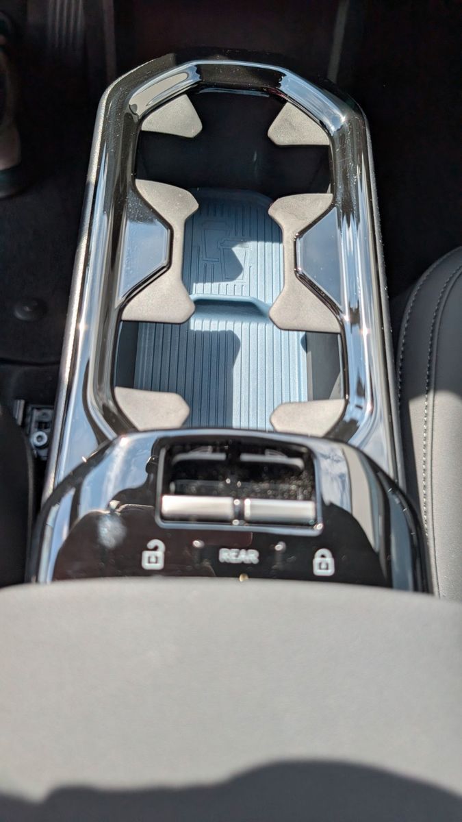 Fahrzeugabbildung Volvo EX30 CC Cross Country AWD | PANO | Performance