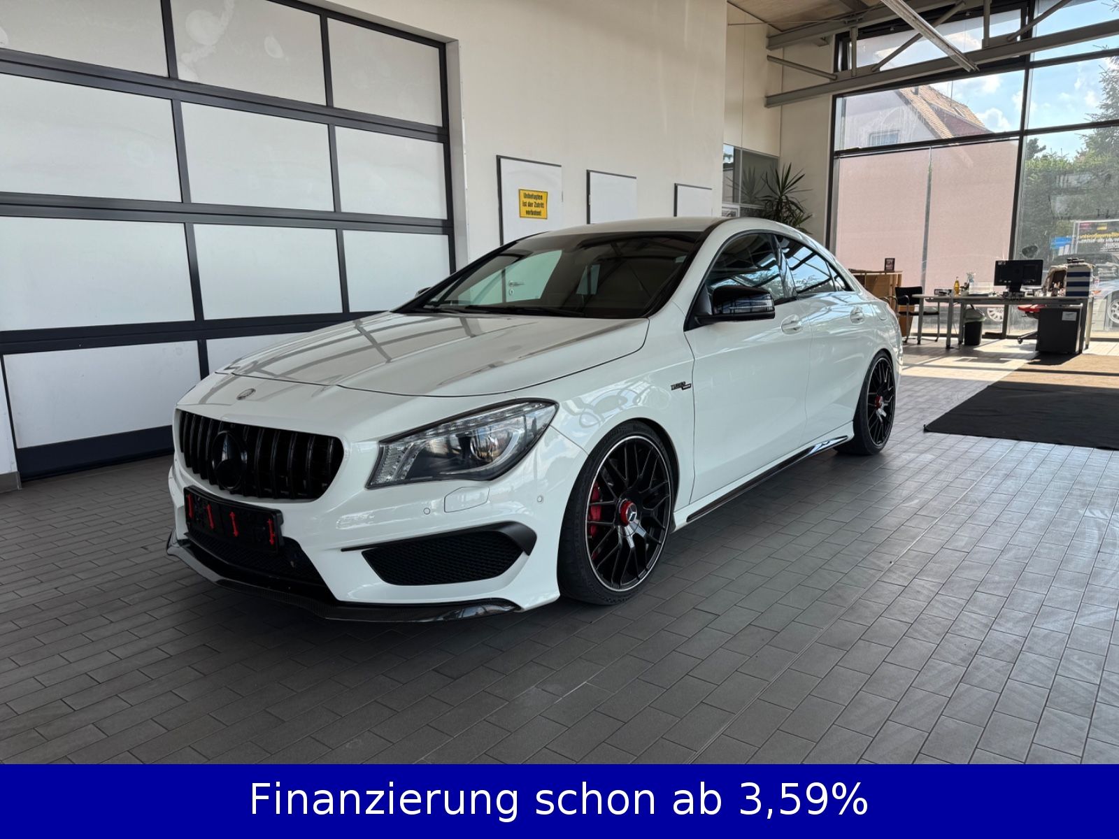 MERCEDES-BENZ CLA 45 AMG Turbo 4Matic AMG Performance