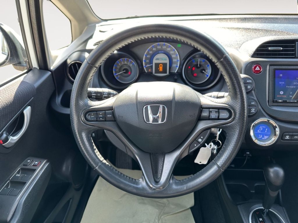 Fahrzeugabbildung Honda Jazz 1.3 DSi i-VTEC IMA CVT Elegance